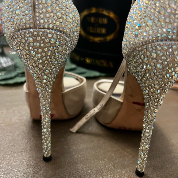 Gucci Gold Heels - Picture 7 of 9